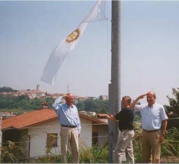 Hissen der Rotary Fahne